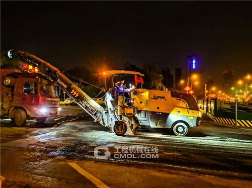 大雁塔下的徐工金 徐工xm1005h銑刨機(jī)施工西安市政